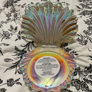 Bath and body works candle clam shell holder